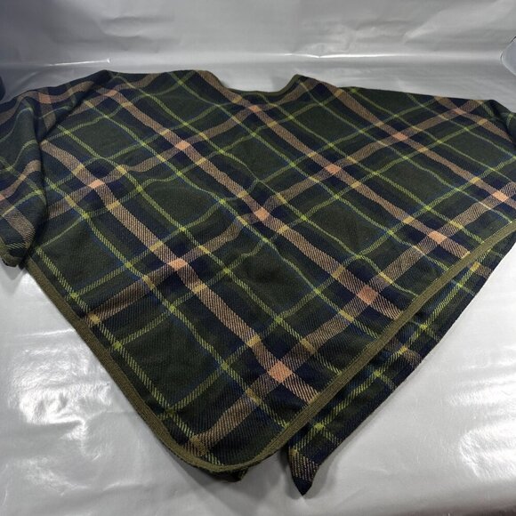 IKC Country Wear Cape Womens Italian Yarn Shawl Sweater Windowpane Plaid V Neck - Picture 12 of 13